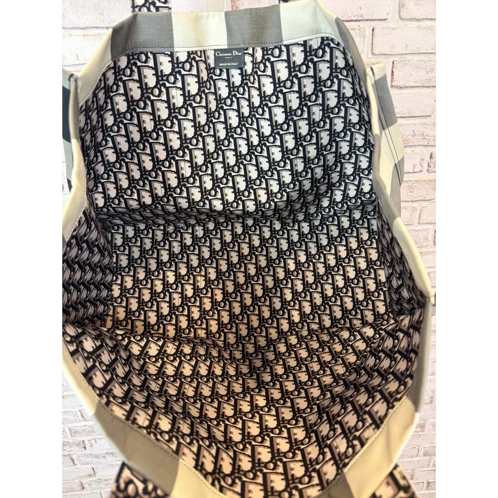 Christian Dior FW 2019 Large Canvas Buffalo Check Tote Black Cream Good - Picture 5 of 10